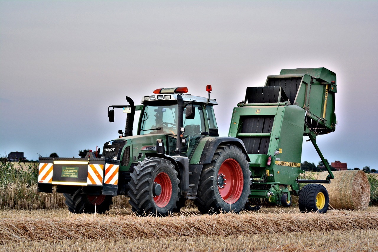 Trecker. John Deere 7760. Хлопкоуборочный комбайн John Deere 7760. Трактор Fendt обои. Джон Дир 590 фото.