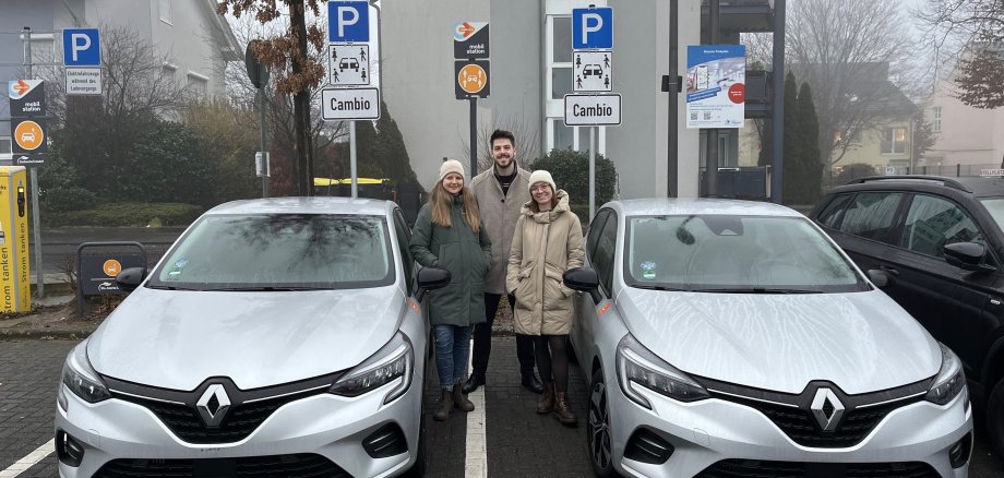 .l. Sonja Kemena (Mobilitätsmanagerin Stadt Troisdorf), Matthias Weber (Leiter Marketing und Vertrieb bei cambio Rheinland), Anne Scheffel (Mobilitätsmanagerin Stadt Troisdorf)