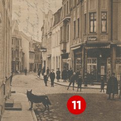 11. Türchen: Die damalige Faustgasse (heute Teil der Hippolytusstraße) auf einer historischen Ansichtskarte, Verlag Wilh. Hagedorn in Troisdorf (Quelle: Stadtarchiv Troisdorf)